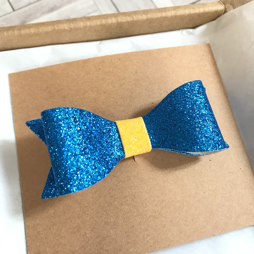 ☀️ 4 for $12 U of M Glitter Hair Bow